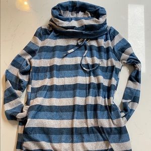 Cowl neck drawstring sweatshirt size small